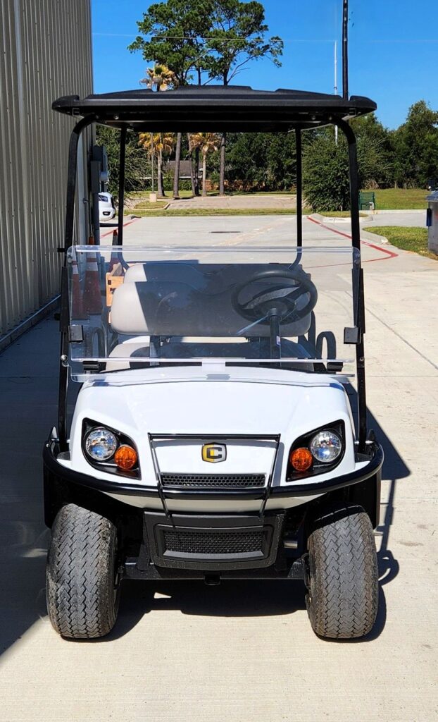 2025 Cushman Shuttle 4 EFI Gas Bright White image