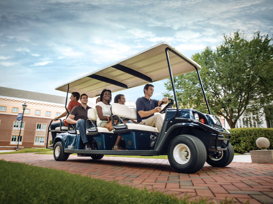 2025 Cushman Shuttle 8 EFI Gas Bright White image