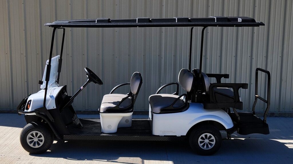 2025 Cushman Shuttle 6 EFI Gas Bright White image