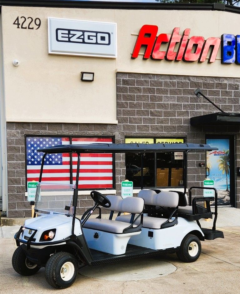 2025 Cushman Shuttle 6 EFI Gas Bright White image