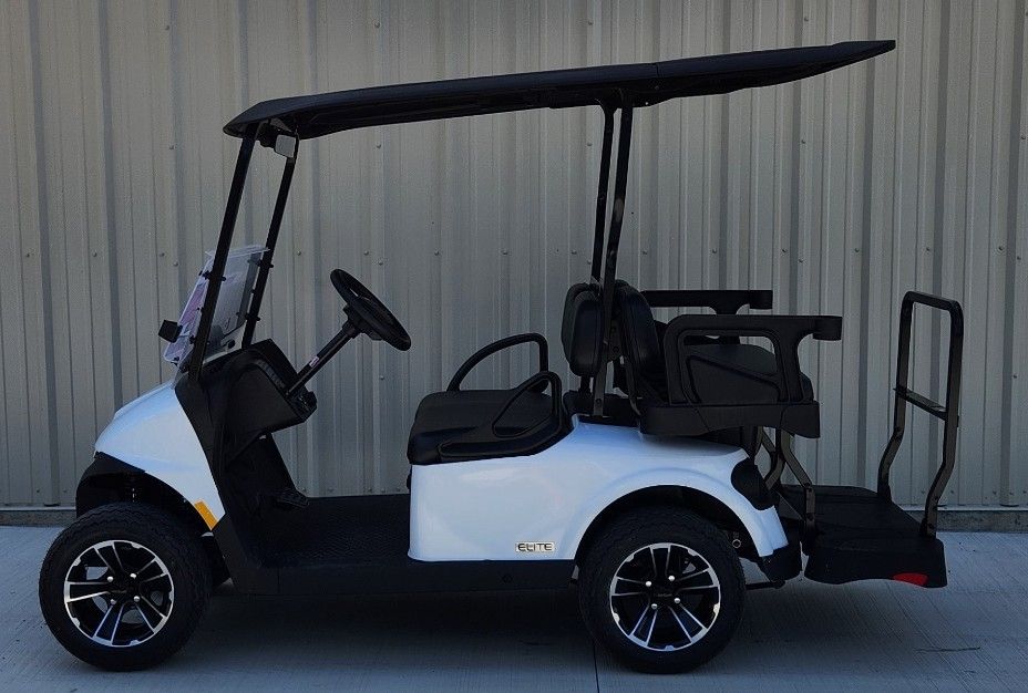 2026 E-Z-GO RXV 4 Touring S ELiTE Lithium White image