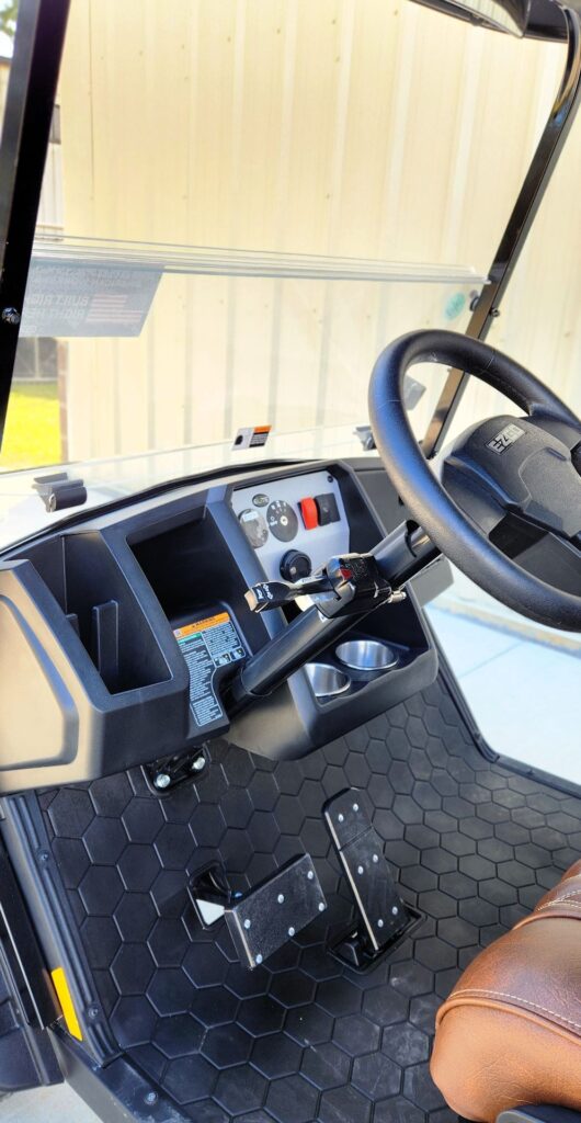 2026 E-Z-GO Liberty Adventure ELiTE Lithium Blue image