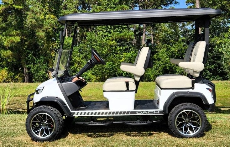 2025 DACH Vehicles Apollo White image