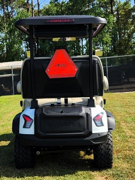 2025 DACH Vehicles Apollo White image